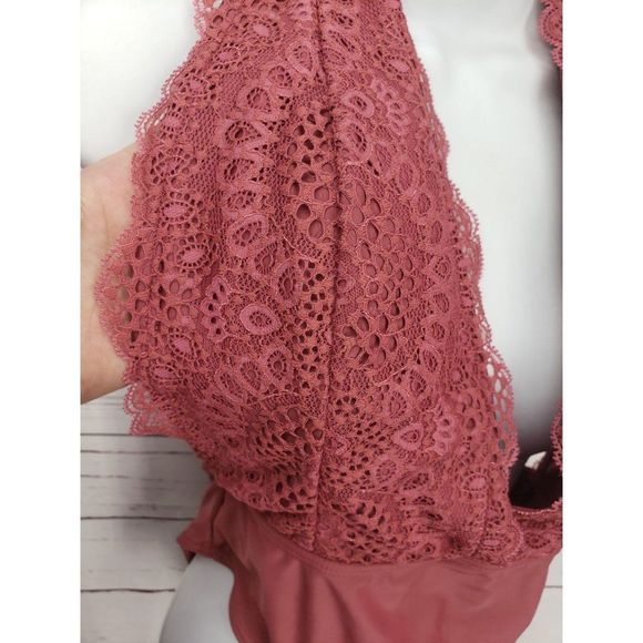 Xhilaration Women's‎ Plum Burgundy One Piece Swimsuit Bathing Suit Size Medium - Picture 6 of 9